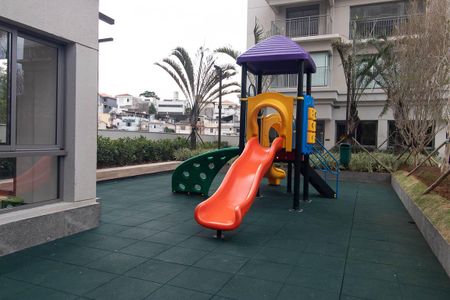 Apartamento à venda com 155m², 3 quartos e 2 vagas Apartamento à venda com 155m², 3 quartos e 2 vagasÁrea comum - Playground
