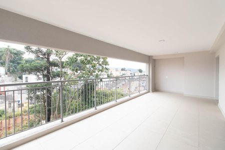 Apartamento à venda com 155m², 3 quartos e 2 vagas Apartamento à venda com 155m², 3 quartos e 2 vagasVaranda