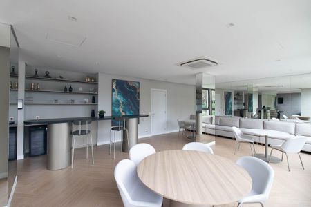 Apartamento à venda com 155m², 3 quartos e 2 vagas Apartamento à venda com 155m², 3 quartos e 2 vagasÁrea comum - Salão de jogos