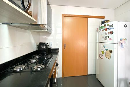 Apartamento à venda com 126m², 4 quartos e 3 vagas Apartamento à venda com 126m², 4 quartos e 3 vagasCozinha