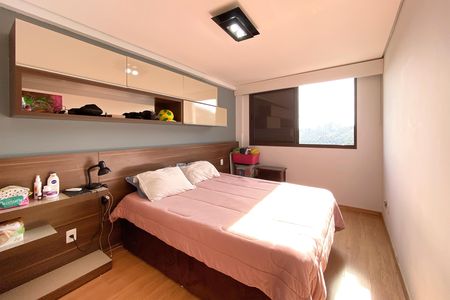 Apartamento à venda com 126m², 4 quartos e 3 vagas Apartamento à venda com 126m², 4 quartos e 3 vagasSuite 1