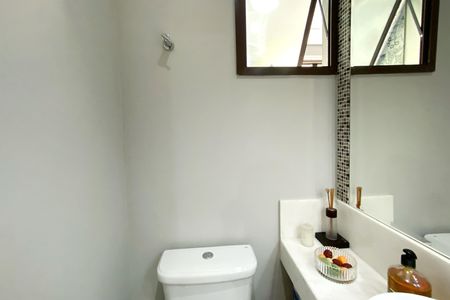 Apartamento à venda com 126m², 4 quartos e 3 vagas Apartamento à venda com 126m², 4 quartos e 3 vagasLavabo