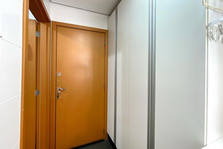 Apartamento à venda com 126m², 4 quartos e 3 vagas Apartamento à venda com 126m², 4 quartos e 3 vagasÁrea de Serviço