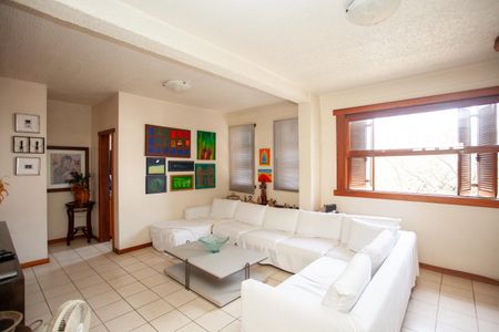 Sala de casa à venda com 4 quartos, 282m² em Água Branca, Contagem