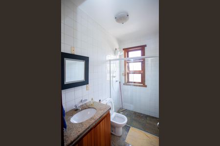 Casa à venda com 282m², 4 quartos e 3 vagasBanheiro Social