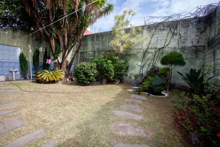 Casa à venda com 282m², 4 quartos e 3 vagasQuintal