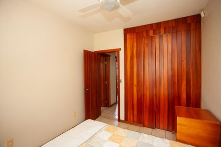 Casa à venda com 282m², 4 quartos e 3 vagasQuarto 2