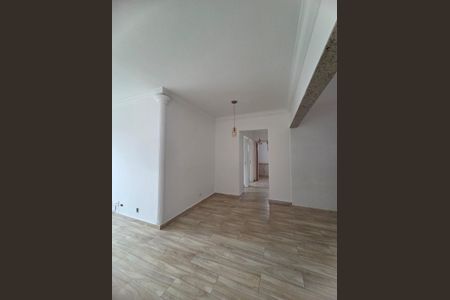 Apartamento para alugar com 105m², 3 quartos e 1 vaga Apartamento para alugar com 105m², 3 quartos e 1 vagaSala