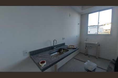 Cozinha de apartamento à venda com 2 quartos, 52m² em Caiçaras, Belo Horizonte