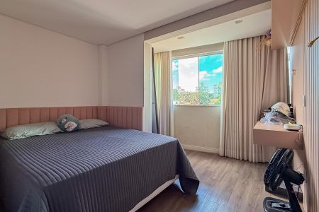 Apartamento à venda com 3 quartos, 170m² em Castelo, Belo Horizonte