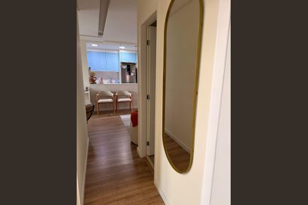 Apartamento à venda com 70m², 2 quartos e 1 vagaCorredor