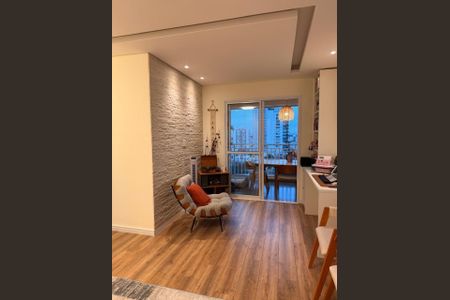 Apartamento à venda com 70m², 2 quartos e 1 vagaSala