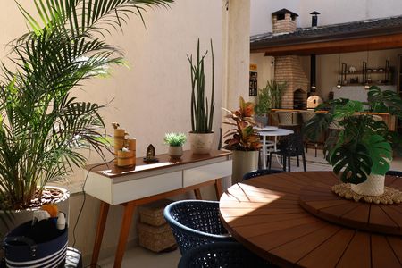 Casa de condomínio para alugar com 320m², 3 quartos e 6 vagas Casa de condomínio para alugar com 320m², 3 quartos e 6 vagasVaranda da Sala