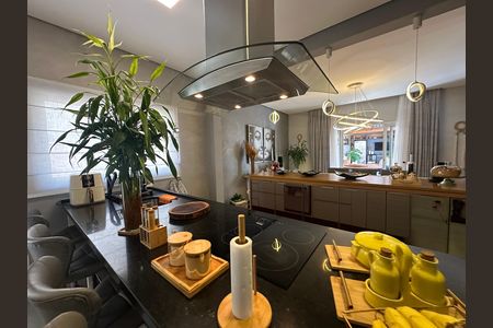 Casa de condomínio para alugar com 320m², 3 quartos e 6 vagas Casa de condomínio para alugar com 320m², 3 quartos e 6 vagasCozinha