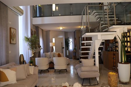 Casa de condomínio para alugar com 320m², 3 quartos e 6 vagas Casa de condomínio para alugar com 320m², 3 quartos e 6 vagasSala
