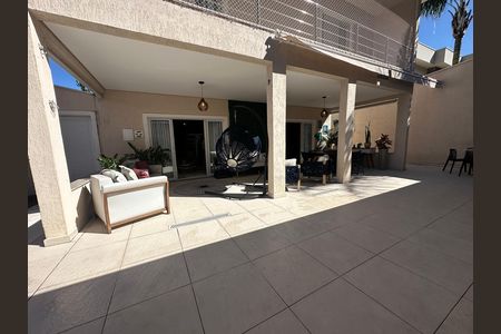 Varanda da Sala de casa de condomínio à venda com 3 quartos, 320m² em Parque Nova Jandira, Barueri