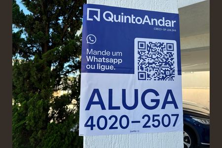Casa de condomínio para alugar com 320m², 3 quartos e 6 vagas Casa de condomínio para alugar com 320m², 3 quartos e 6 vagasFachada
