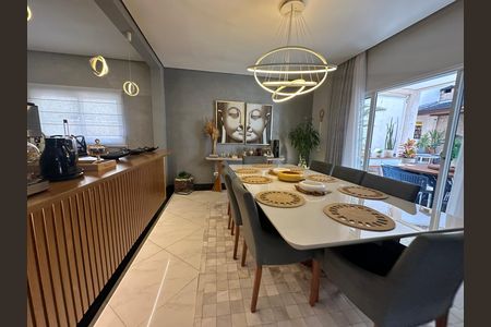 Casa de condomínio para alugar com 320m², 3 quartos e 6 vagas Casa de condomínio para alugar com 320m², 3 quartos e 6 vagasSala de Jantar