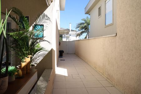 Casa de condomínio para alugar com 320m², 3 quartos e 6 vagas Casa de condomínio para alugar com 320m², 3 quartos e 6 vagasQuintal