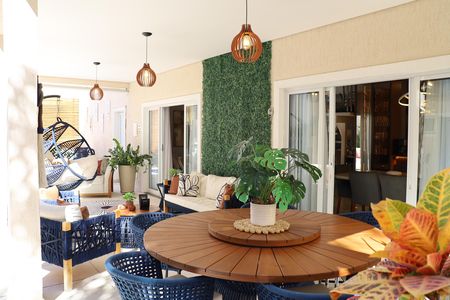 Casa de condomínio para alugar com 320m², 3 quartos e 6 vagas Casa de condomínio para alugar com 320m², 3 quartos e 6 vagasVaranda da Sala