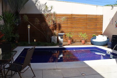 Casa de condomínio para alugar com 320m², 3 quartos e 6 vagas Casa de condomínio para alugar com 320m², 3 quartos e 6 vagasPiscina