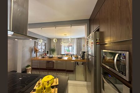 Casa de condomínio para alugar com 320m², 3 quartos e 6 vagas Casa de condomínio para alugar com 320m², 3 quartos e 6 vagasCozinha
