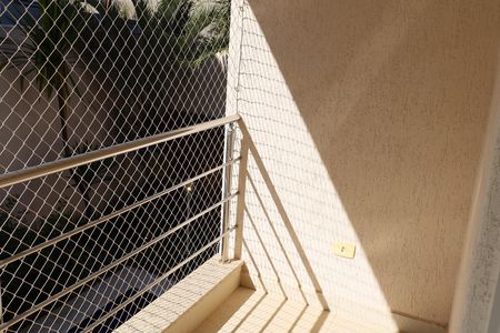 Casa de condomínio para alugar com 320m², 3 quartos e 6 vagas Casa de condomínio para alugar com 320m², 3 quartos e 6 vagasVaranda