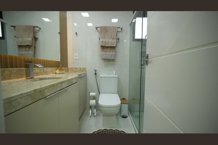 Apartamento à venda com 125m², 3 quartos e 3 vagasBanheiro da Suíte 3
