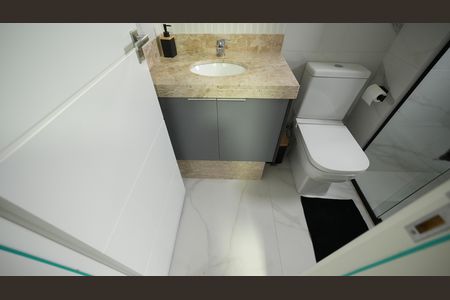 Apartamento à venda com 125m², 3 quartos e 3 vagasBanheiro da Suíte 2