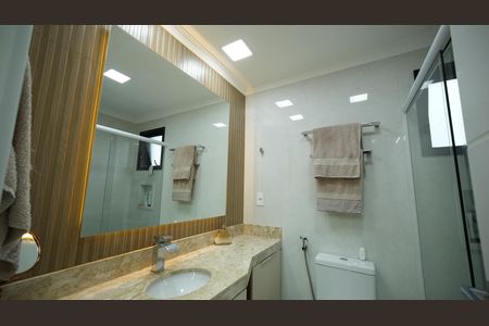Apartamento à venda com 125m², 3 quartos e 3 vagasBanheiro da Suíte 3
