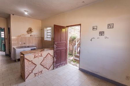 Sala de casa para alugar com 2 quartos, 70m² em Santo Andre, Belo Horizonte