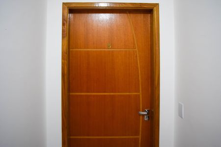 Apartamento à venda com 45m², 2 quartos e sem vaga Apartamento à venda com 45m², 2 quartos e sem vagaEntrada