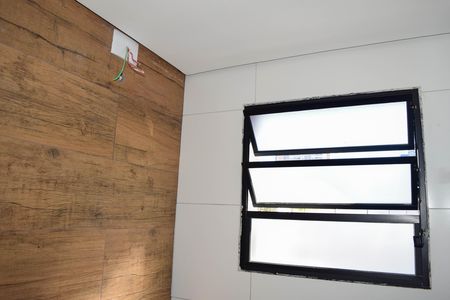 Apartamento à venda com 45m², 2 quartos e sem vaga Apartamento à venda com 45m², 2 quartos e sem vagaBanheiro