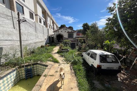 Casa à venda com 320m², 3 quartos e 3 vagas Casa à venda com 320m², 3 quartos e 3 vagasJardim