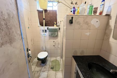 Casa à venda com 320m², 3 quartos e 3 vagas Casa à venda com 320m², 3 quartos e 3 vagasBanheiro 1