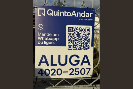 Casa à venda com 340m², 4 quartos e 6 vagas Casa à venda com 340m², 4 quartos e 6 vagasPlaquinha