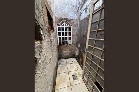 Casa à venda com 340m², 4 quartos e 6 vagas Casa à venda com 340m², 4 quartos e 6 vagasÁrea de Serviço anexo 2