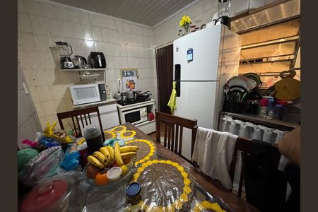 Casa à venda com 340m², 4 quartos e 6 vagas Casa à venda com 340m², 4 quartos e 6 vagasCozinha anexo 1