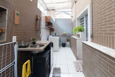 Área de Serviço de casa à venda com 3 quartos, 160m² em Santo Antônio, Porto Alegre