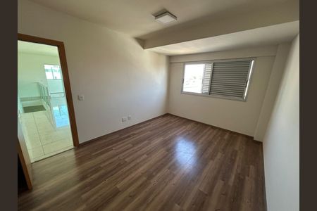 Apartamento para alugar com 200m², 4 quartos e 3 vagas