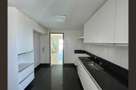 Apartamento para alugar com 200m², 4 quartos e 3 vagas