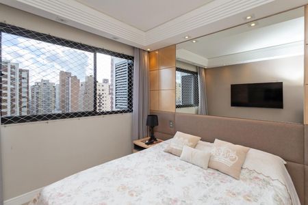 Apartamento à venda com 167m², 4 quartos e 2 vagas Apartamento à venda com 167m², 4 quartos e 2 vagasQuarto 4