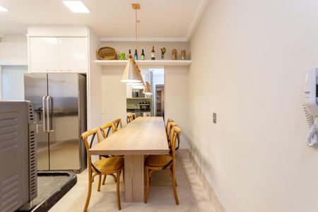 Apartamento à venda com 167m², 4 quartos e 2 vagas Apartamento à venda com 167m², 4 quartos e 2 vagasCozinha