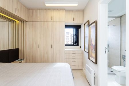 Apartamento à venda com 167m², 4 quartos e 2 vagas Apartamento à venda com 167m², 4 quartos e 2 vagasSuíte 2