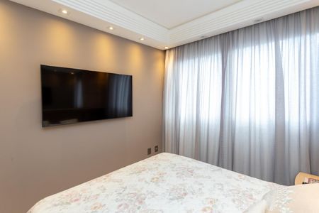 Apartamento à venda com 167m², 4 quartos e 2 vagas Apartamento à venda com 167m², 4 quartos e 2 vagasQuarto 4
