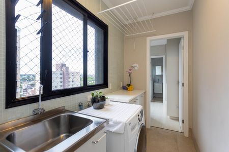 Apartamento à venda com 167m², 4 quartos e 2 vagas Apartamento à venda com 167m², 4 quartos e 2 vagasÁrea de Serviço