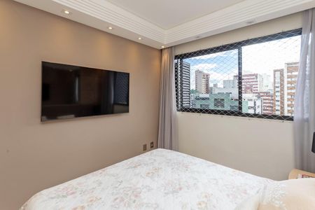 Apartamento à venda com 167m², 4 quartos e 2 vagas Apartamento à venda com 167m², 4 quartos e 2 vagasQuarto 4