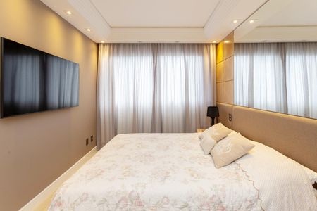 Apartamento à venda com 167m², 4 quartos e 2 vagas Apartamento à venda com 167m², 4 quartos e 2 vagasQuarto 4