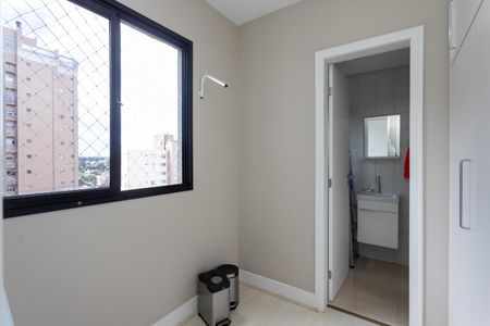 Apartamento à venda com 167m², 4 quartos e 2 vagas Apartamento à venda com 167m², 4 quartos e 2 vagasÁrea de Serviço