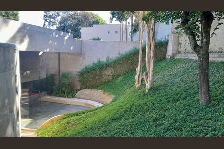 Casa à venda com 295m², 4 quartos e 5 vagas